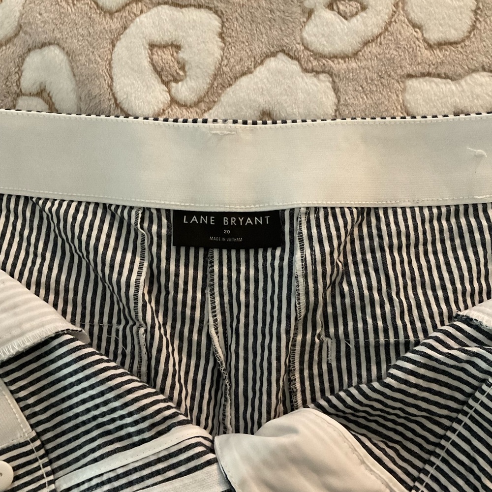 Lane Bryant size 20 Dress Capris